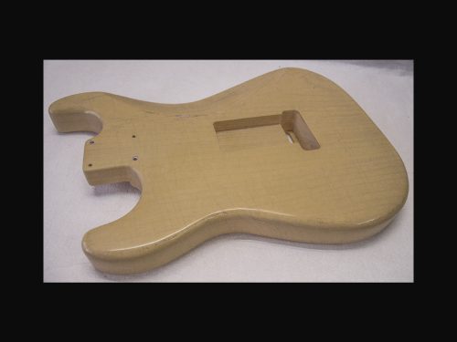 S-Style Body / Ultra Light Swamp Ash / 3 lbs. 4 oz. / Nitrocellulose 'Blonde' / Med. Relic (#GIN-3088-F) - Image 6