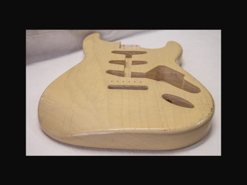 S-Style Body / Ultra Light Swamp Ash / 3 lbs. 4 oz. / Nitrocellulose 'Blonde' / Med. Relic (#GIN-3088-F) - Image 7