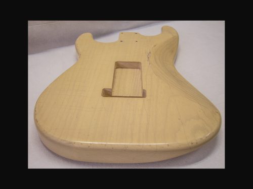 S-Style Body / Ultra Light Swamp Ash / 3 lbs. 4 oz. / Nitrocellulose 'Blonde' / Med. Relic (#GIN-3088-F) - Image 8