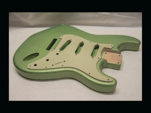 S-Style Body / Alder / 4 lbs. 0 oz. / Nitrocellulose 'Avocado Mist' / Light Relic (#GIN-3122)