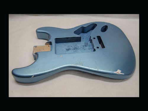 S-Style Body / Alder / 3 lbs. 13 oz. / Nitrocellulose 'Lake Placid Blue' / Med. Relic (#GIN-3123) - Image 4