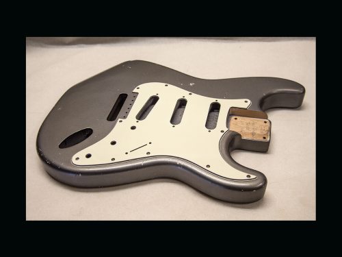 S-Style Body / Alder / 4 lbs. 1 oz. / Nitrocellulose 'Charcoal Frost' / Med./ Light Relic (#GIN-3128)