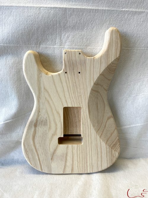 S-Style Body / Ultra Light Swamp Ash / 3 lbs. 9 oz. (#GIN-3137) - Image 2