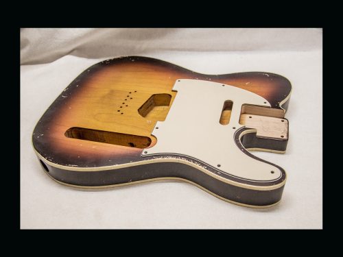 T-Style Body / Alder / 4 lbs. 9 oz. / Nitrocellulose '3 Tone SunBurst' / Double Bound/Medium Relic (#GIN-3156)