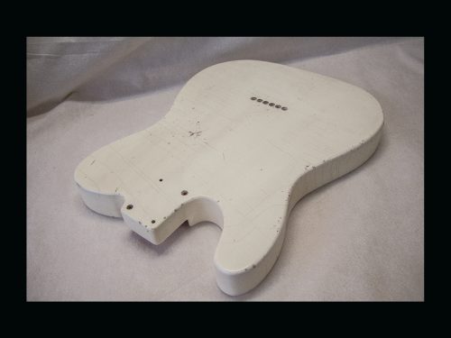 T-Style Body / Swamp Ash / 3 lbs. 15 oz. / Nitrocellulose 'Olympic White' / Med. - Light Relic (#GIN-3170) - Image 7