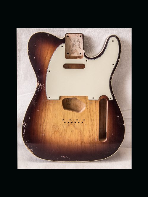 T-Style Body / 1 PC. Swamp Ash / 4 lbs. 1 oz. / Nitrocellulose 'Chocolate Burst' / Double Bound/Medium Relic (#GIN-3149)