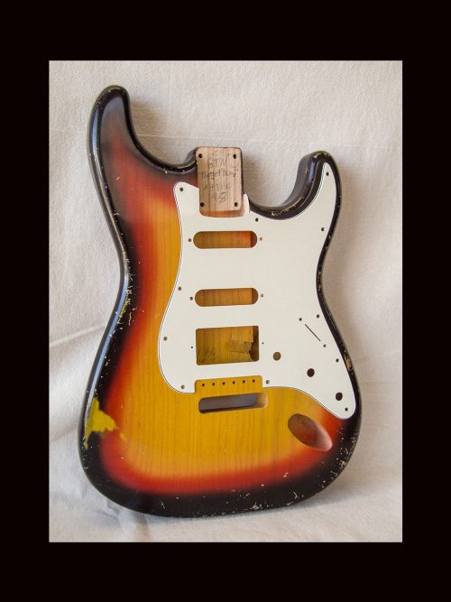 S-Style Body / Swamp Ash / 4 lbs. 8 oz. / Nitrocellulose '3 Tone Burst' / "Target Burst" / Med. Relic (#GIN-3179) - Image 3