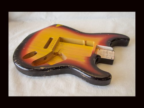 S-Style Body / Swamp Ash / 4 lbs. 8 oz. / Nitrocellulose '3 Tone Burst' / "Target Burst" / Med. Relic (#GIN-3179) - Image 4