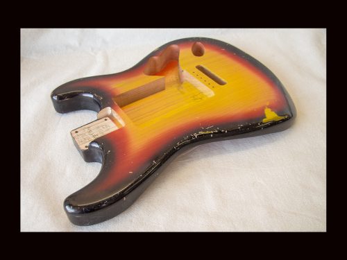 S-Style Body / Swamp Ash / 4 lbs. 8 oz. / Nitrocellulose '3 Tone Burst' / "Target Burst" / Med. Relic (#GIN-3179) - Image 5