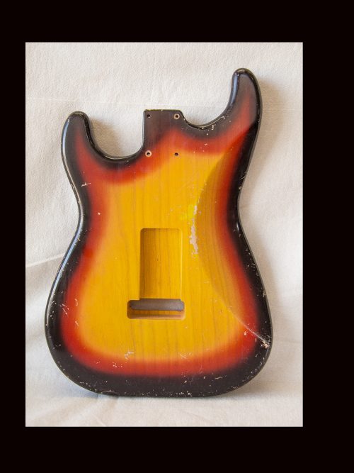 S-Style Body / Swamp Ash / 4 lbs. 8 oz. / Nitrocellulose '3 Tone Burst' / "Target Burst" / Med. Relic (#GIN-3179) - Image 6