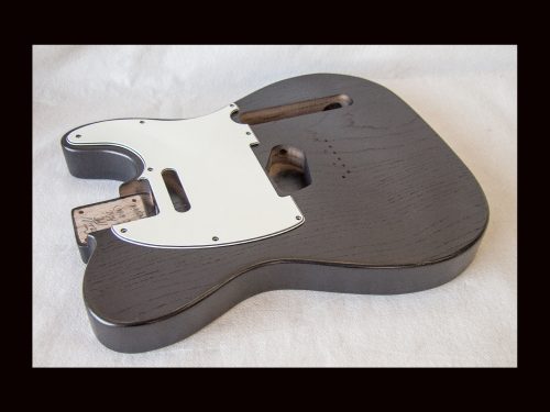 T-Style Body /1 Piece Ultra Light Swamp Ash / 3 lbs. 10 oz. / Nitrocellulose 'TruGrain Black' / Closet Clean (#GIN-3182) - Image 3