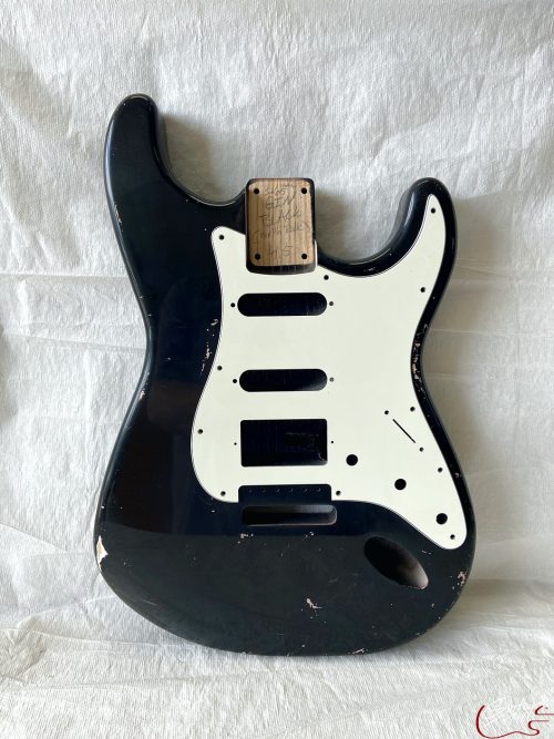 S-Style Body / Swamp Ash / 4 lbs. 5 oz. / Nitrocellulose 'Black' / HSS / Med-Heavy Relic (#GIN-3265)