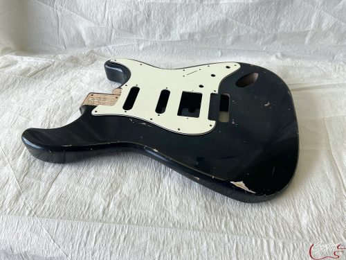 S-Style Body / Swamp Ash / 4 lbs. 5 oz. / Nitrocellulose 'Black' / HSS / Med-Heavy Relic (#GIN-3265) - Image 2