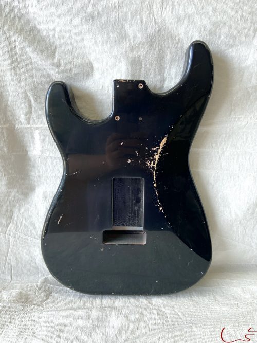 S-Style Body / Swamp Ash / 4 lbs. 5 oz. / Nitrocellulose 'Black' / HSS / Med-Heavy Relic (#GIN-3265) - Image 5