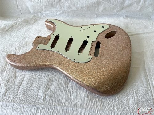 S-Style Body / Alder / 4 lbs. 2 oz. / Nitrocellulose 'Champagne Flake' / Light Relic (#GIN-3267) - Image 2