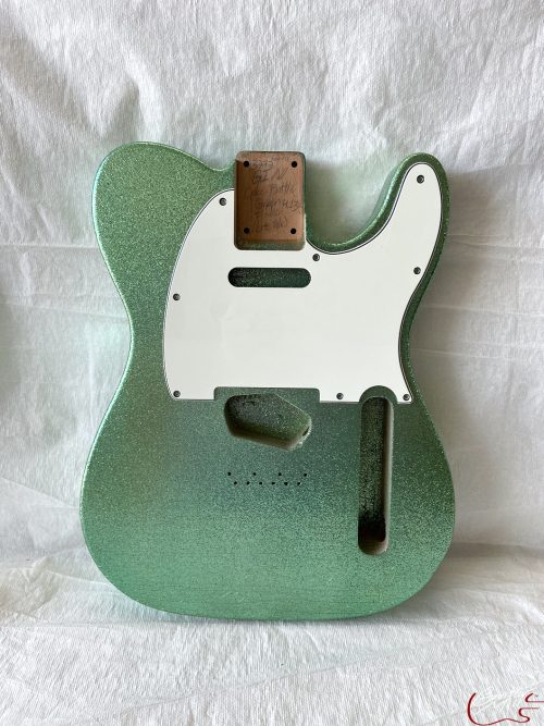 T-Style Body / Alder / 4 lbs. 13 oz. / Nitrocellulose 'Coke Bottle Flake' / Uni-Rout / Light Relic (#GIN-3272)