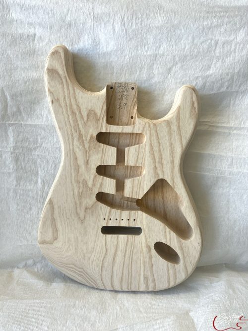 S-Style Body / 2 pc. Ultra Light Swamp Ash / 3 lbs. 9 oz. (#GIN-3303)