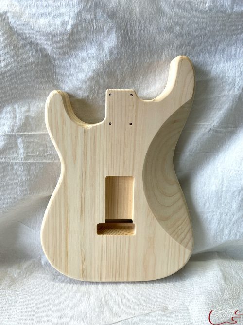 S-Style Body / 2 pc. Ultra Light Pine / 2 lbs. 15 oz. (#GIN-3322) - Image 2