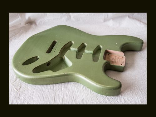 S-Style Body / Alder / 4 lbs. 0 oz. / Nitrocellulose 'Avocado Mist' / Light Relic (#GIN-3330) - Image 4