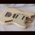 Stang-Style Body / Ultra Light Alder / 3 lbs. 13 oz. / Nitrocellulose "Desert Sand" / Light Relic (#GIN-3352)