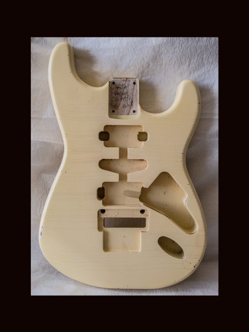 S-Style Body / Alder / 4 lbs. 5 oz. / Nitrocellulose 'Vintage White' / Light Relic (#GIN-3353)