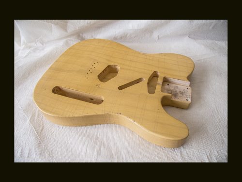 T-Style Body / 1 Piece Light Swamp Ash / 4 lbs. 9 oz. / Nitrocellulose 'Nocaster Blonde' / Light-Med. Relic (#GIN-3350) - Image 3