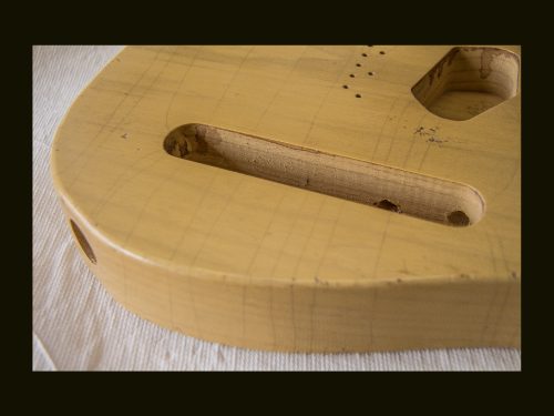 T-Style Body / 1 Piece Light Swamp Ash / 4 lbs. 9 oz. / Nitrocellulose 'Nocaster Blonde' / Light-Med. Relic (#GIN-3350) - Image 4