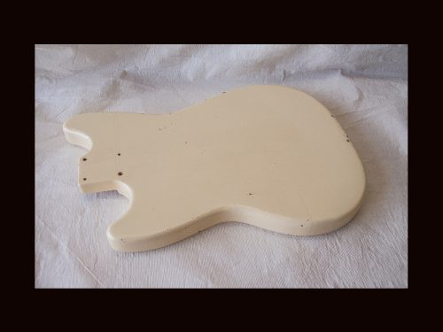 Stang-Style Body / Ultra Light Alder / 3 lbs. 13 oz. / Nitrocellulose "Desert Sand" / Light Relic (#GIN-3352) - Image 5