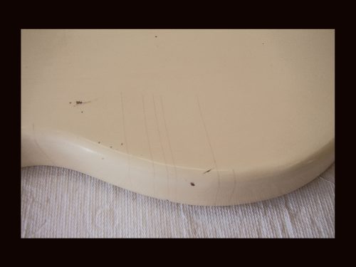 Stang-Style Body / Ultra Light Alder / 3 lbs. 13 oz. / Nitrocellulose "Desert Sand" / Light Relic (#GIN-3352) - Image 6
