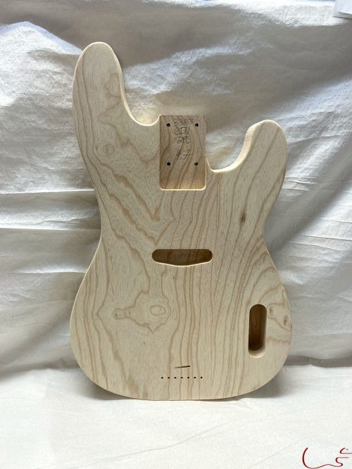 '51 P-Style Bass Body / 2 pc. Swamp Ash (#GIN-3383)