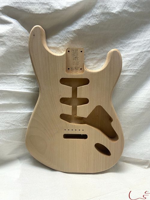 S-Style Body / 2 pc. Ultra Light Alder / 3 lbs. 15 oz. / BURST GRADE (#GIN-3418)