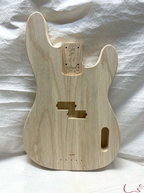 '51 P-Style Bass Body / 2 pc. Ultra Light Swamp Ash / ROUND HEEL / Split Pickup / Top Mount Bridge (#GIN-3419)