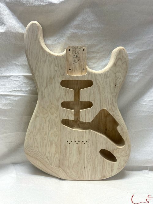 S-Style Hardtail Body / 2 pc. Ultra Light Swamp Ash / 3 lbs. 9 oz. (#GIN-3424)