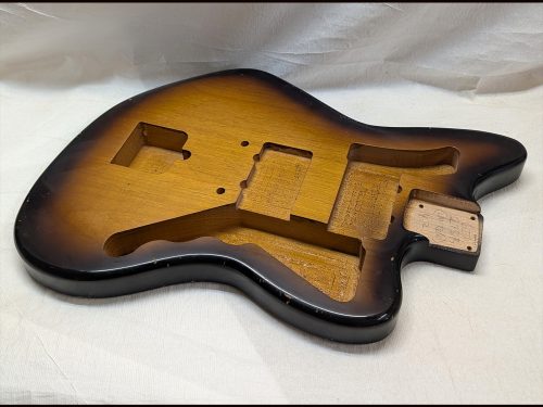 Jazz-Style Body / Alder / 4 lbs. 2 oz. / Nitrocellulose 'Chocolate Burst' / Light Relic (#GIN-3429) - Image 3