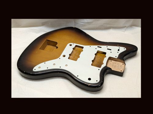Jazz-Style Body / Alder / 4 lbs. 1 oz. / Nitrocellulose 'Chocolate Burst' / Light-Med. Relic (#GIN-3433)