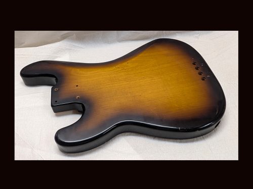 P-Style Bass Body / Alder / 4 lbs. 14 oz. / Nitrocellulose '2-Tone Sunburst' / Light Relic (#GIN-3436) - Image 5