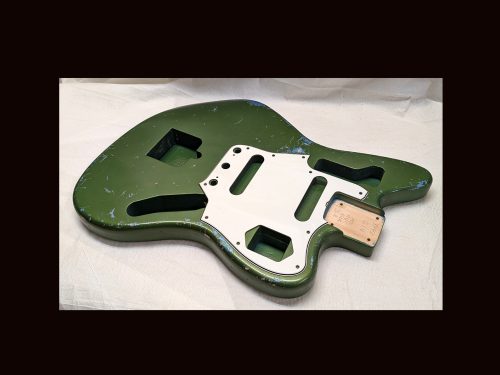 Jag-Style Body / Pine / 3 lbs. 2 oz. / Nitrocellulose "Cadillac Green Over LPB"/ Hvy. Relic (#GIN-3440)