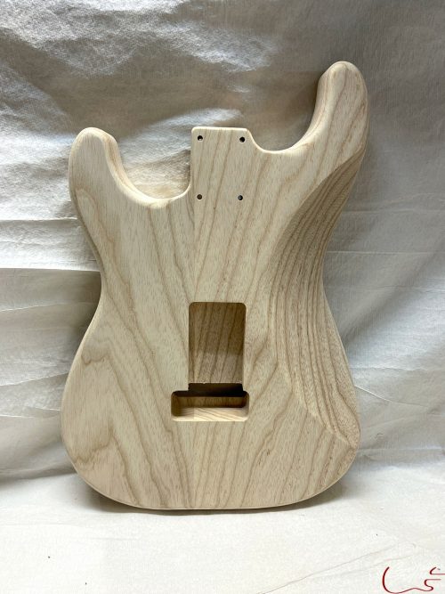 S-Style Body / 2 pc. Ultra Light Swamp Ash / Floyd Rose® / HSH / 3 lbs. 12 oz. (#GIN-3455) - Image 2
