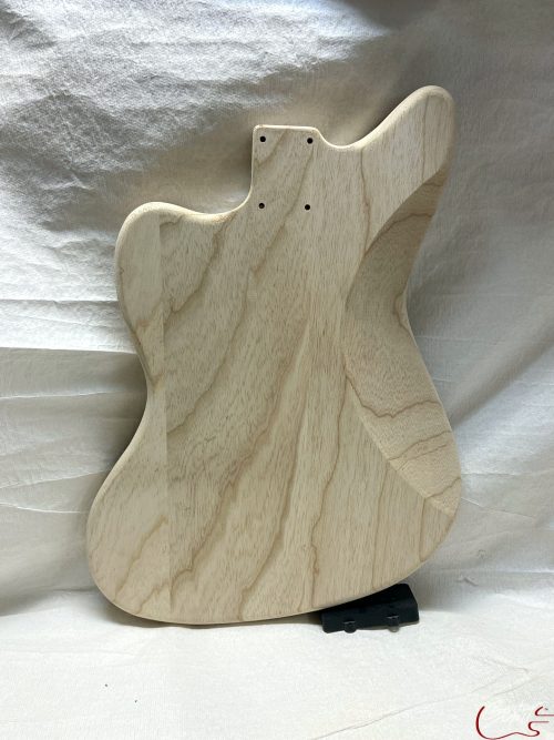 Jazz-Style Body / Ultra Light Swamp Ash / 3 lbs. 10 oz. (#GIN-3456) - Image 2