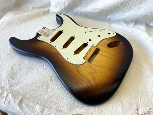 S-Style Body / 1 pc. Ultra Light Swamp Ash / 3 lbs. 2 oz. / Nitrocellulose 'TruGrain™ 'Chocolate Burst' / Closet Clean (#GIN-3487)
