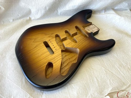 S-Style Body / 1 pc. Ultra Light Swamp Ash / 3 lbs. 2 oz. / Nitrocellulose 'TruGrain™ 'Chocolate Burst' / Closet Clean (#GIN-3487) - Image 4