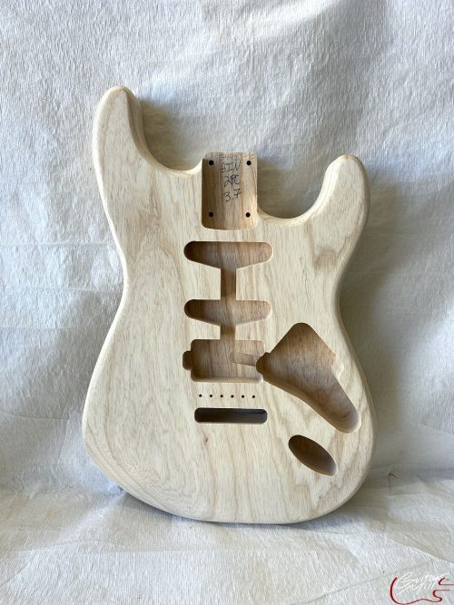 S-Style Body / 2 pc. Ultra Light Swamp Ash / HSS / 3 lbs. 7 oz. (#GIN-3491)