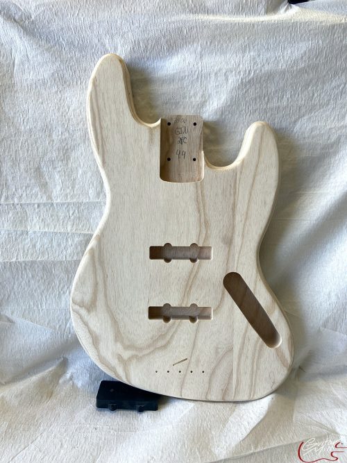 '60s J-Style Bass Body / 2 pc. Ultra Light Swamp Ash / 4 lbs. 4 oz. (#GIN-3506)