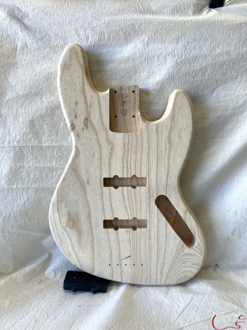 '60s J-Style Bass Body / 2 pc. Swamp Ash (#GIN-3507)