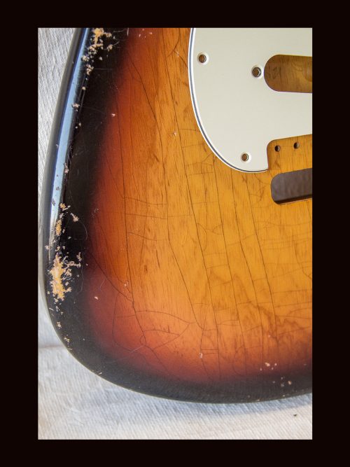 S-Style Body / 1 Piece Ultra Light Swamp Ash / 2 lbs. 14 oz. / Nitrocellulose '3 Tone Burst' / Med. Relic (#GIN-3532) - Image 3