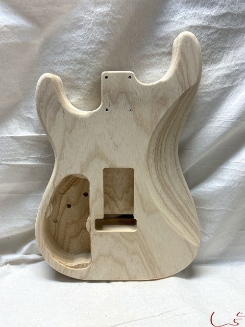 S-Style Body / 1 pc. Ultra Light Swamp Ash / Rear Route / 3 lbs. 10 oz. (#GIN-3522) - Image 2