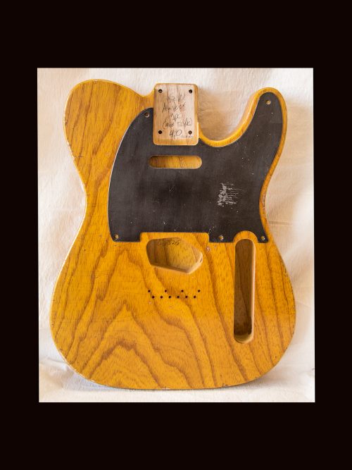 T-Style Body / 1 PC Swamp Ash / 4 lbs. 0 oz. / Nitrocellulose 'Vintage Amber' / Light Relic (#GIN-3527) - Image 2