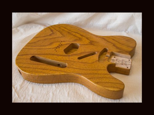 T-Style Body / 1 PC Swamp Ash / 4 lbs. 0 oz. / Nitrocellulose 'Vintage Amber' / Light Relic (#GIN-3527) - Image 4
