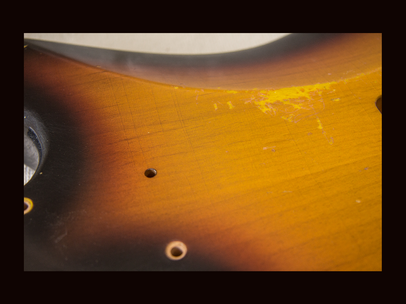 S-Style Body / Alder / 3 lbs. 12 oz. / Nitrocellulose '3 Tone SunBurst' / Med. Relic (#GIN-3547) - Image 7