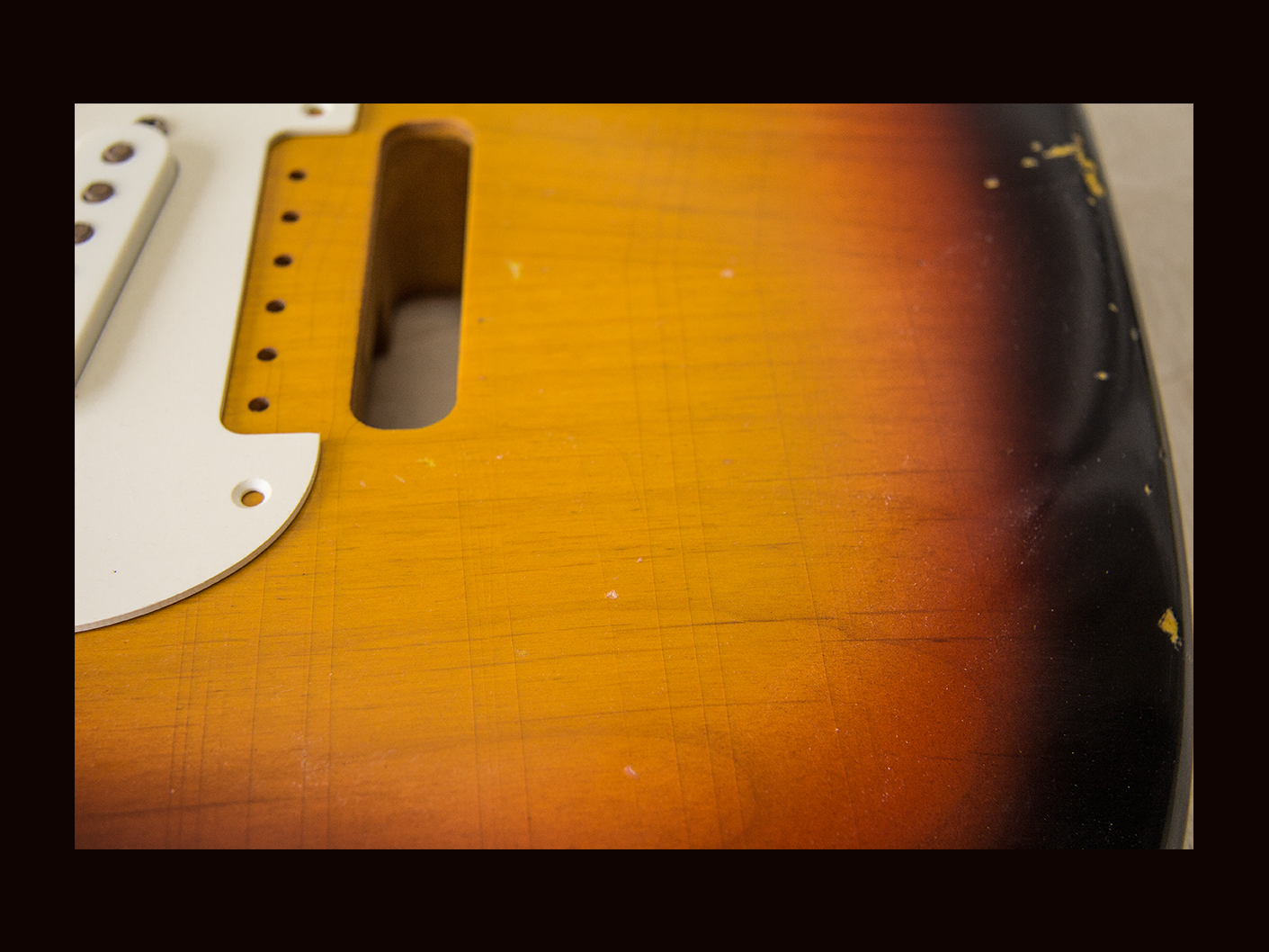 S-Style Body / Alder / 3 lbs. 12 oz. / Nitrocellulose '3 Tone SunBurst' / Med. Relic (#GIN-3547) - Image 8
